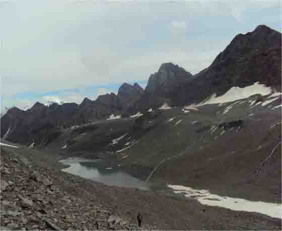 dhauladhar-round-hiking