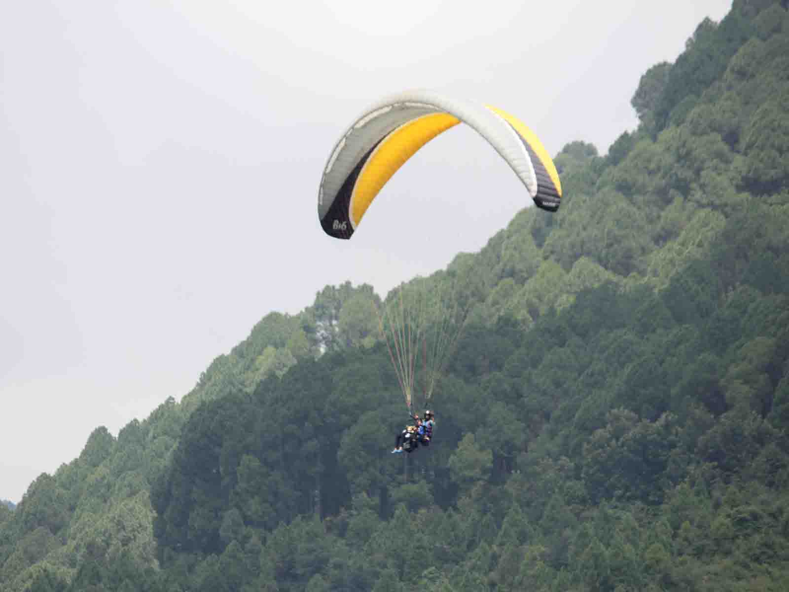 paragliding-dharamshala